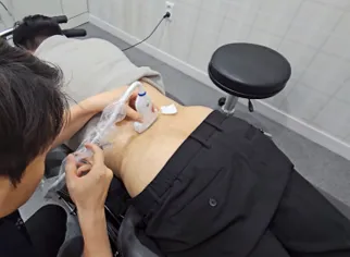 심한 허리디스크 증상 치료(명작한의원)