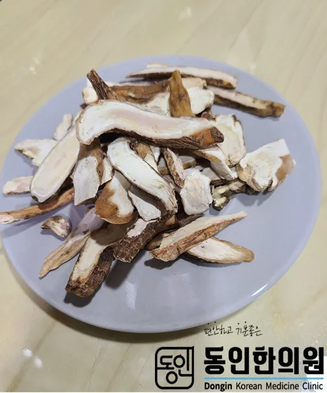 삼산동 동인한의원 – 보혈과 근육긴장에 좋은 한약재 < 작약 >